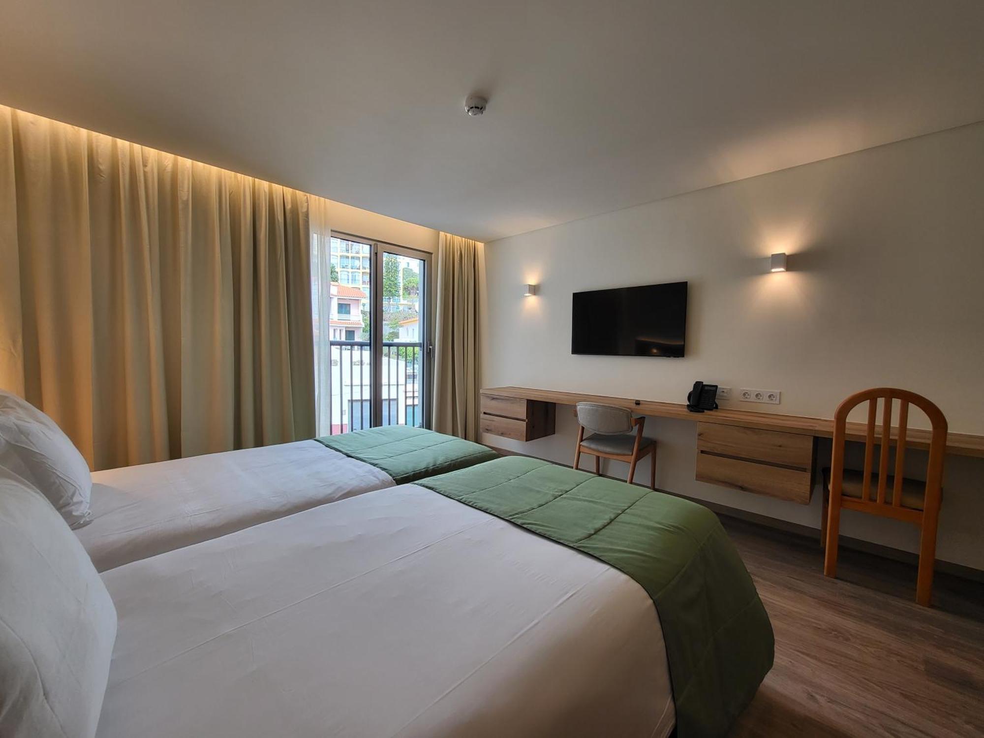 Hotel Royal Orchid Канису Экстерьер фото